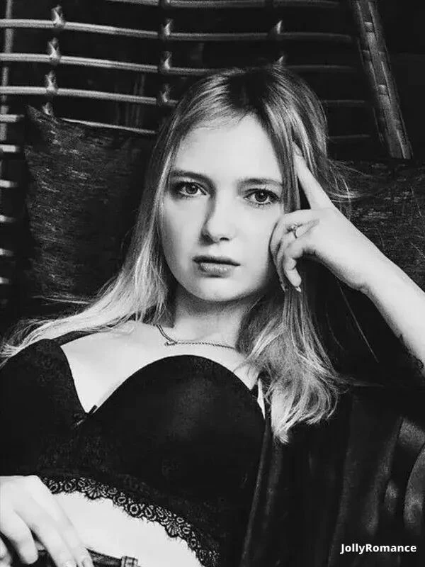 Oksana Profile image 3