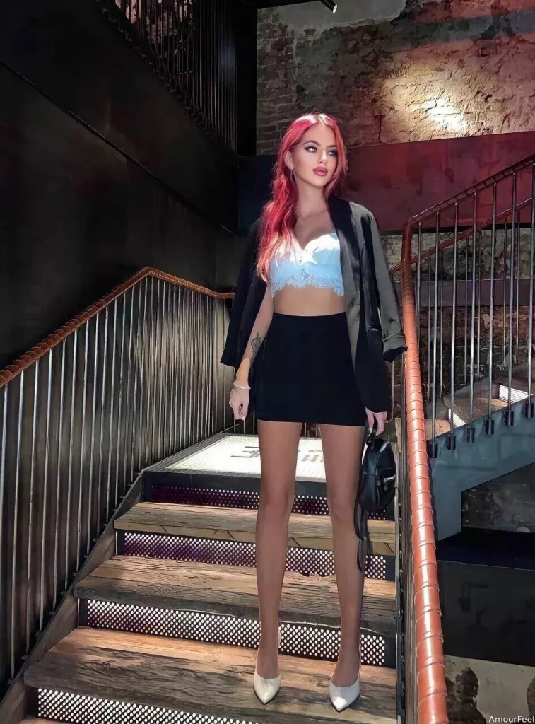 Yana Profile image 2