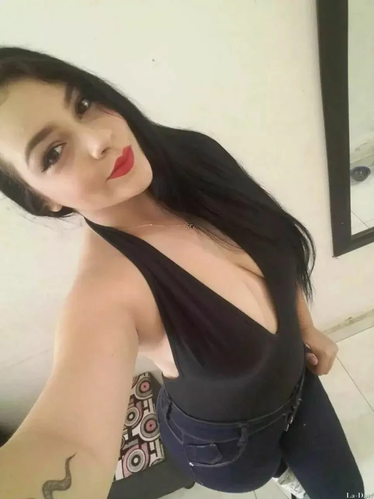 Reina Marilys Profile image 1