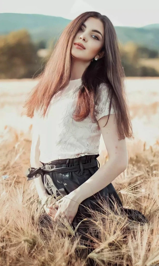 Eva Profile image 4