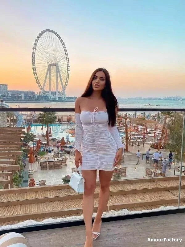 Elena Profile image 1